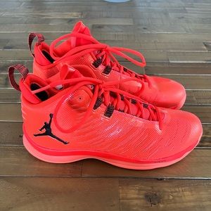 Super Fly Jordan Shoes men’s size 8 (like new) bright mango orange color